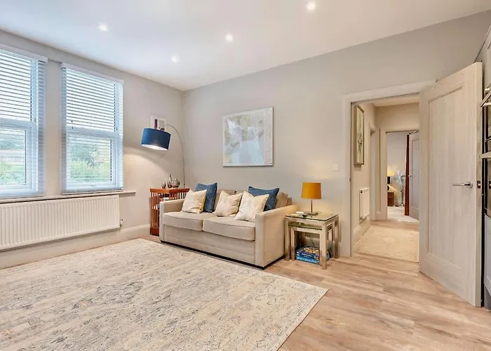 Beach Walk Southbourne Sobo Beach Sleeps 4